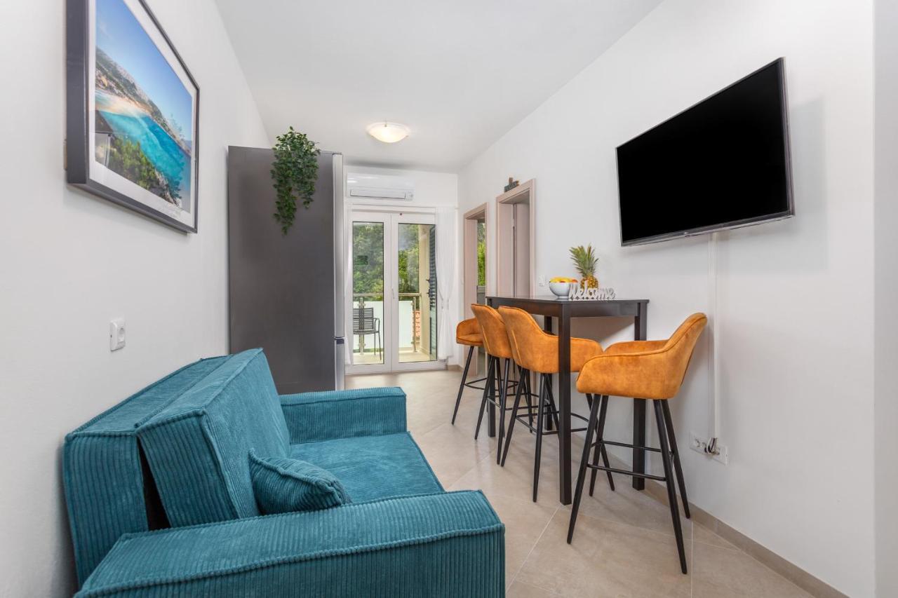 Divine Apartments บัชกา ภายนอก รูปภาพ