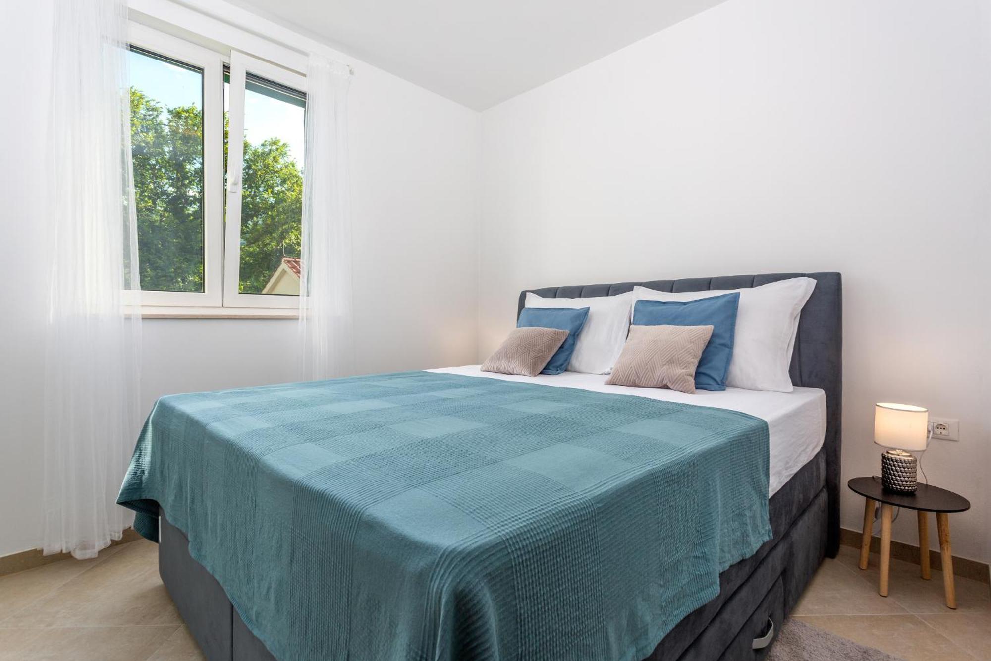 Divine Apartments บัชกา ภายนอก รูปภาพ