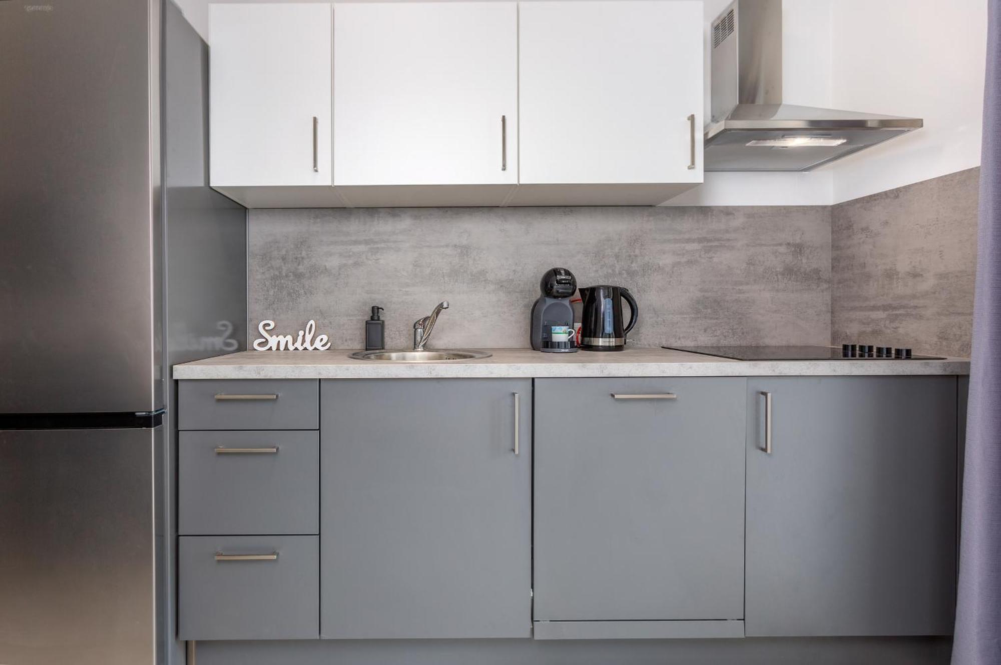 Divine Apartments บัชกา ภายนอก รูปภาพ